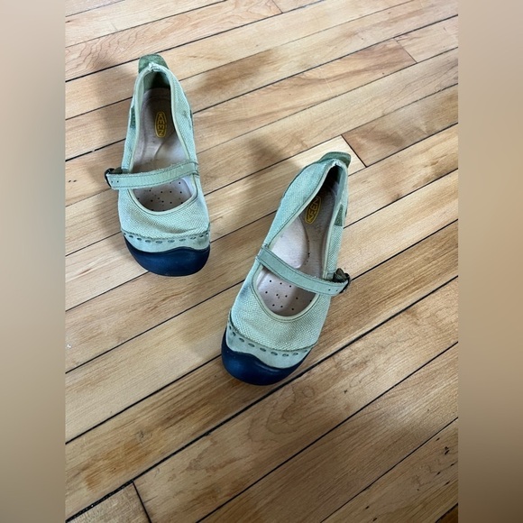 Keen Shoes - Keen green Mary Jane shoes